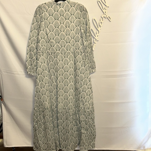 INDIA COLLECTION BY EMERSON FRY

Elm Frances 3 Dress - Picture 8 of 11